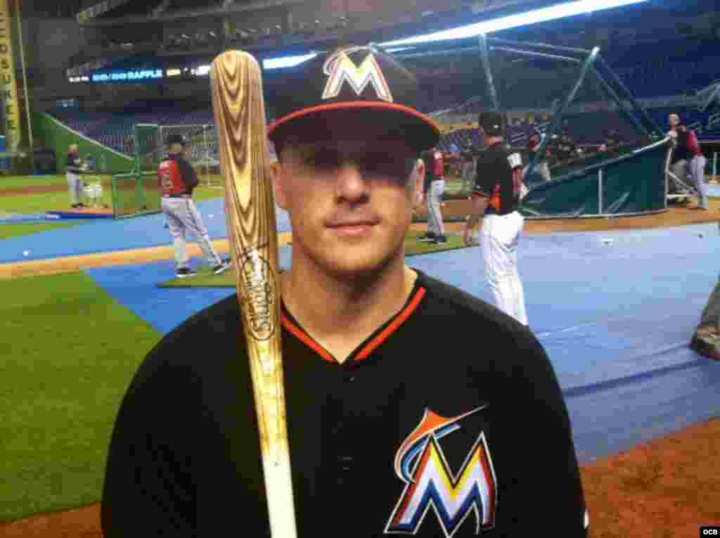 El jardinero boricua-cubano Enrique "Kiki" Hermandez figura como uno de los prospectos en la organizacion de los Marlins de Miami.